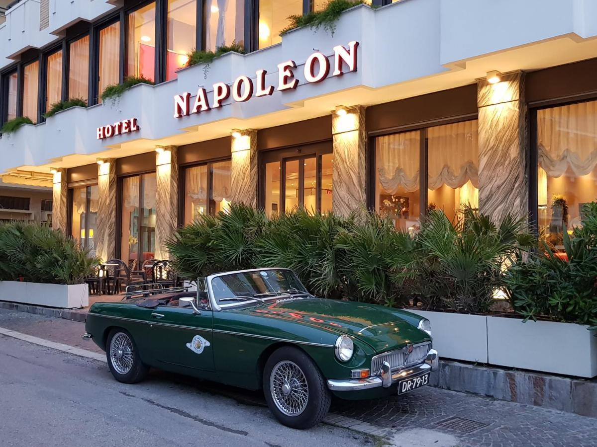 Hotel Napoleon Gabicce Mare Extérieur photo